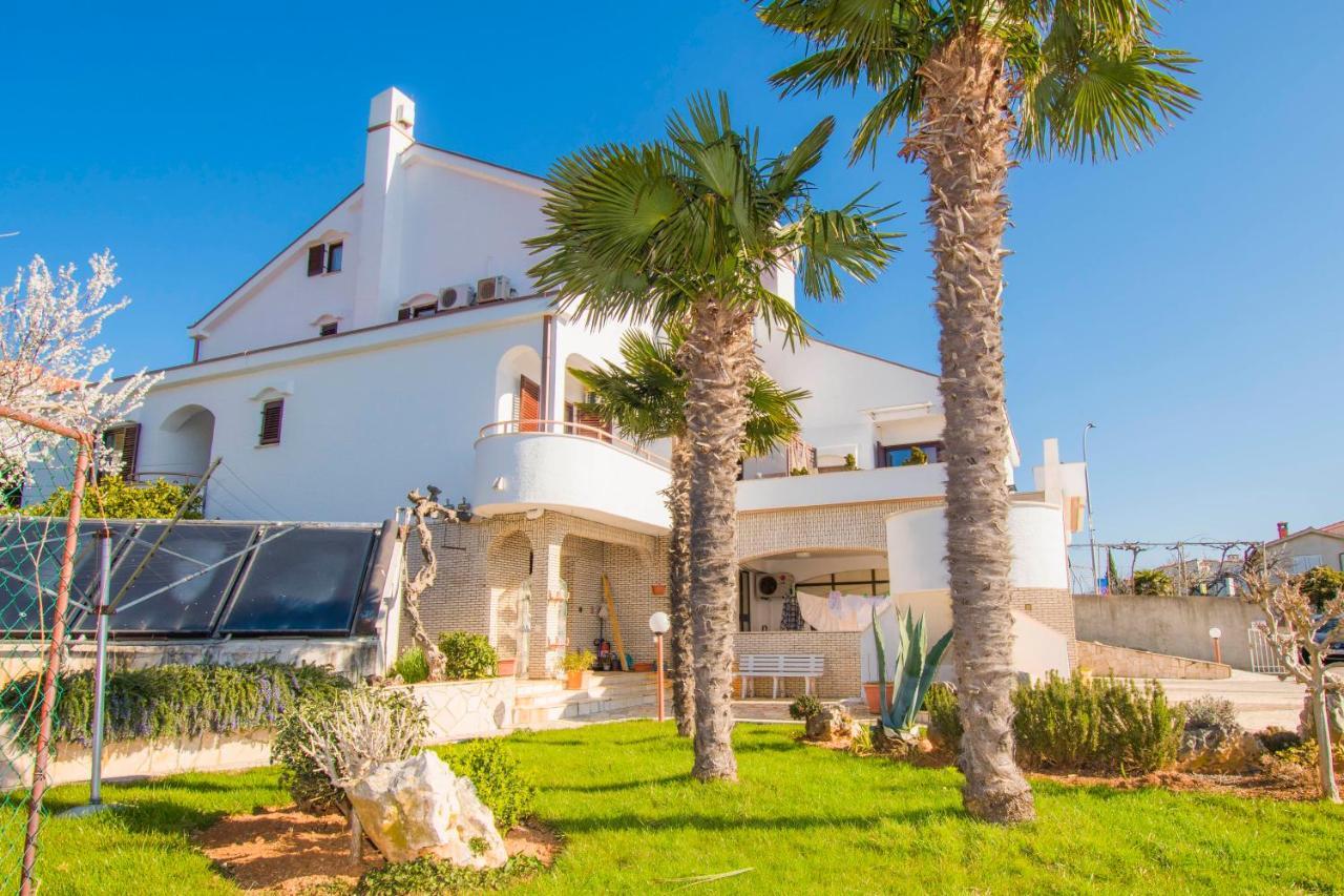 Apartments Punta & Vista In Krk Krk Town Exterior foto