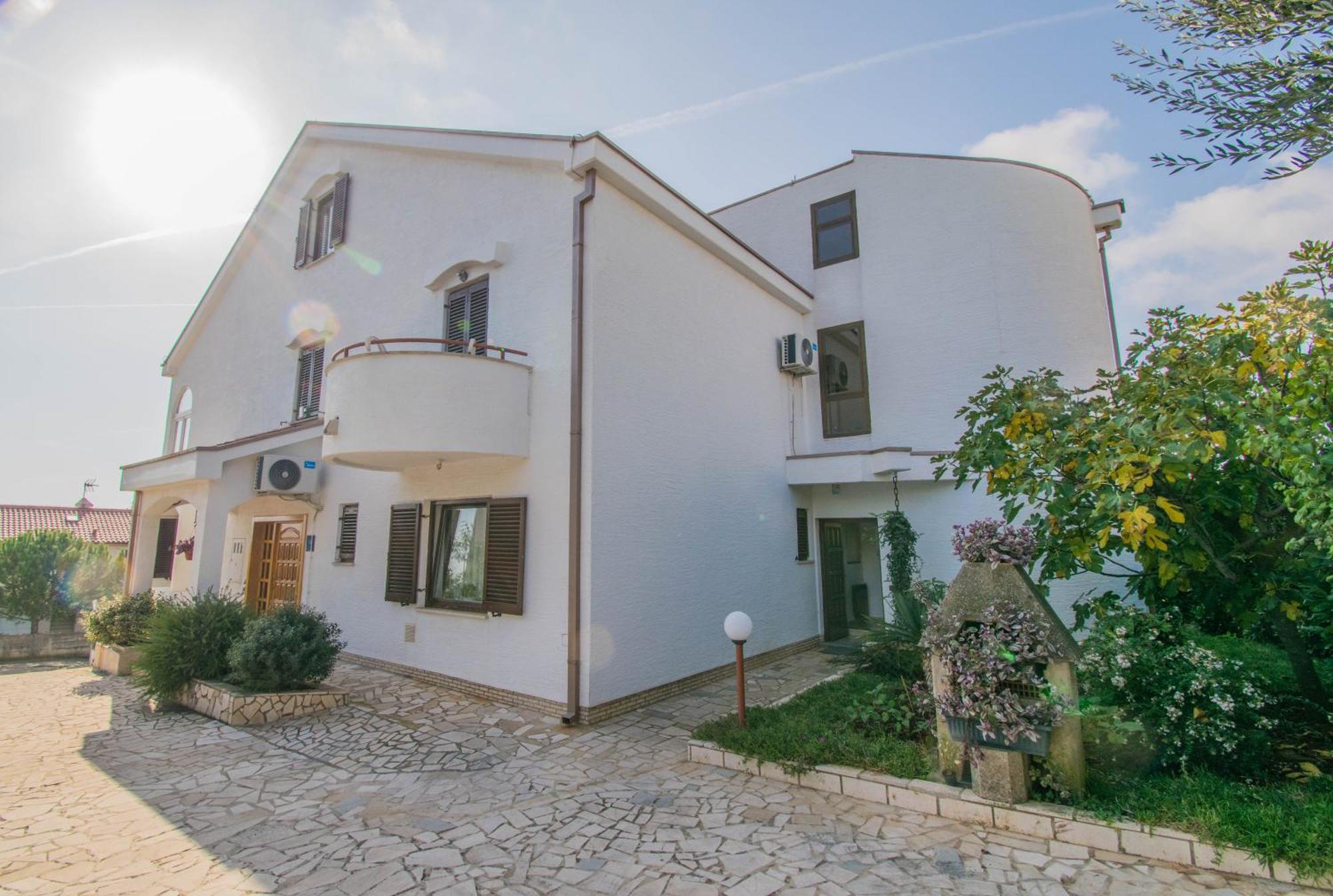 Apartments Punta & Vista In Krk Krk Town Exterior foto